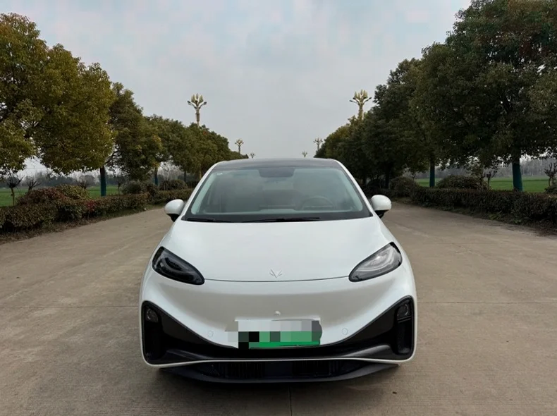 25年极狐汽车考拉S