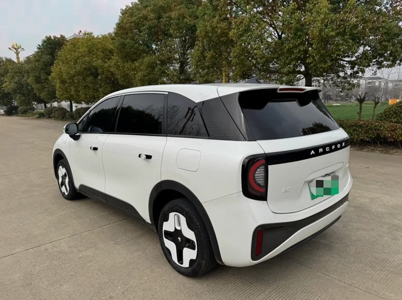 极狐汽车考拉 后面外观二