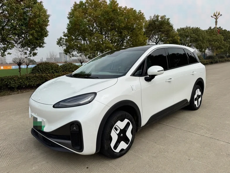 极狐汽车考拉 正面外观二