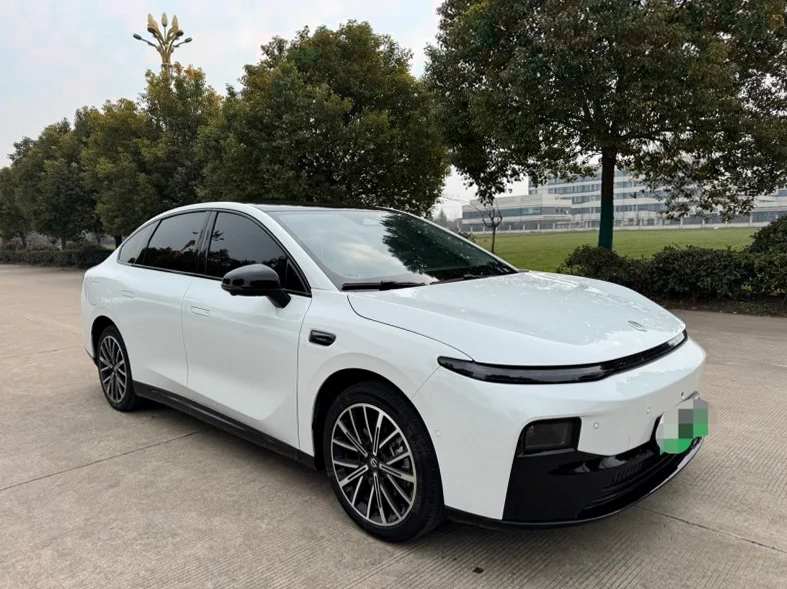 零跑汽车B01 正面外观三