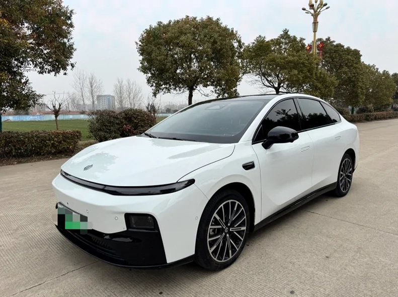 零跑汽车B01 正面外观二