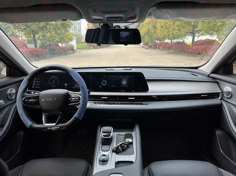 奇瑞艾瑞泽 驾驶室