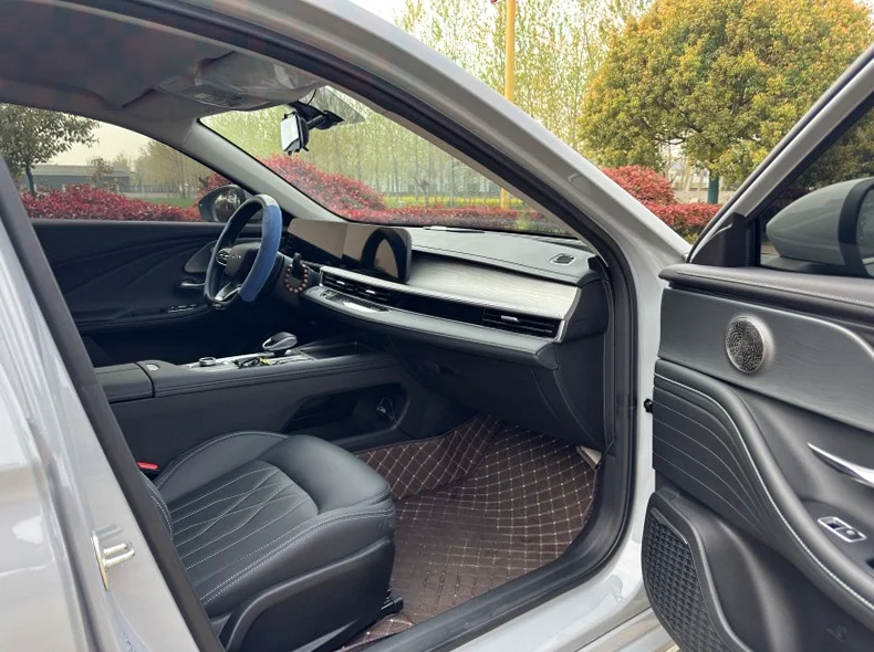 奇瑞艾瑞泽 内饰后排