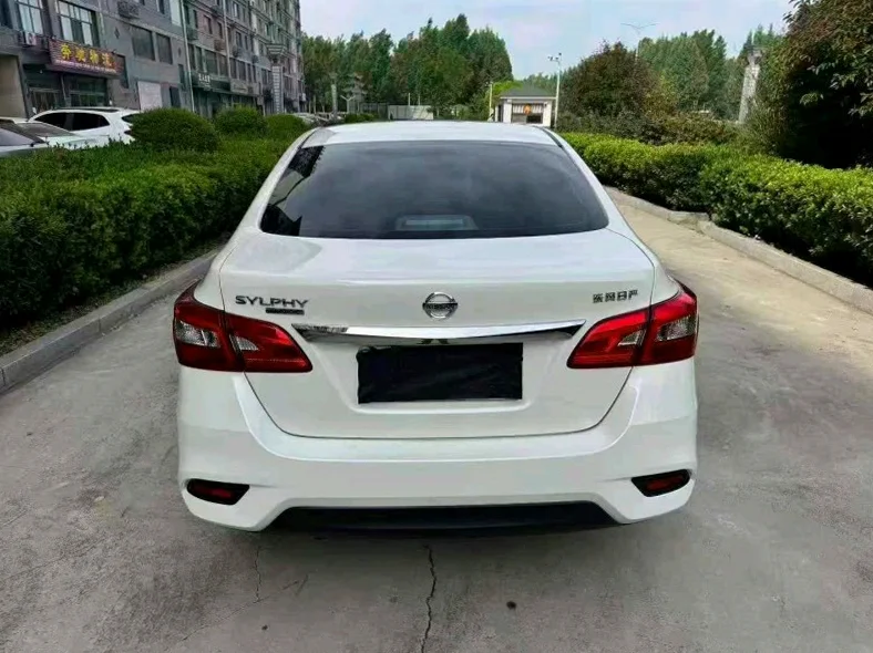 日产轩逸 驾驶室