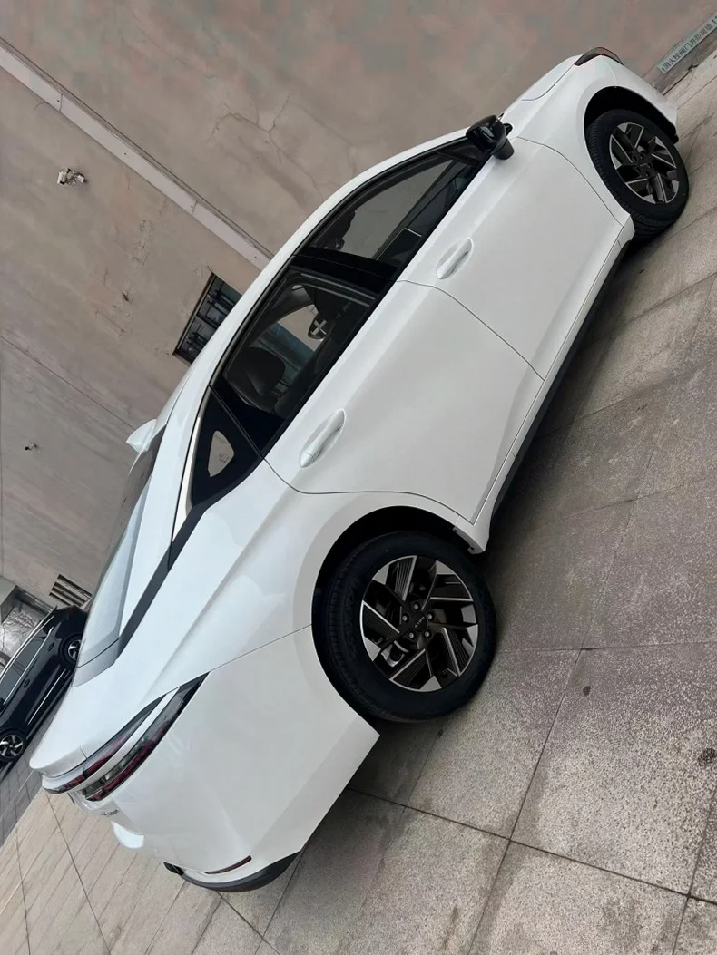 传祺埃安S 驾驶室