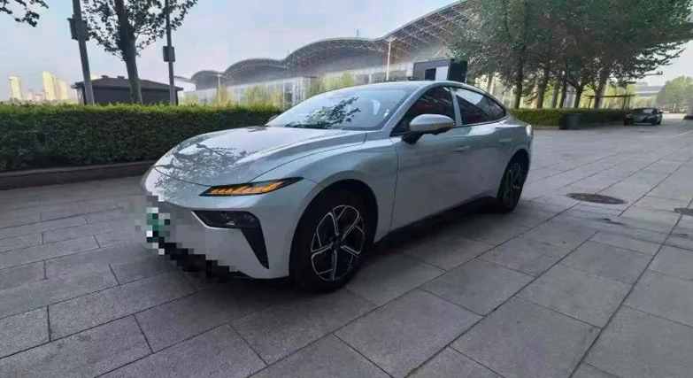 东风奕派 正面外观三