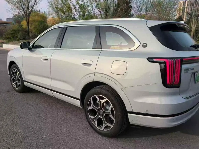 奇瑞捷途 内饰前排