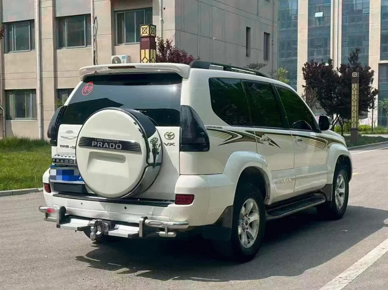 丰田普拉多 内饰前排