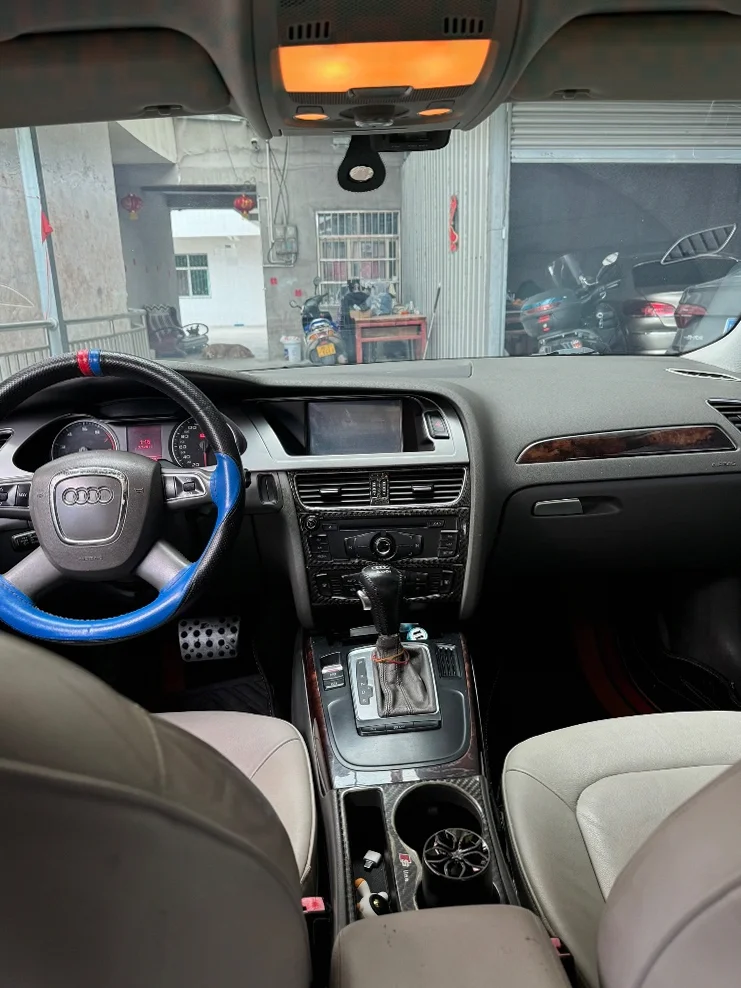 奥迪A4L 正面外观三