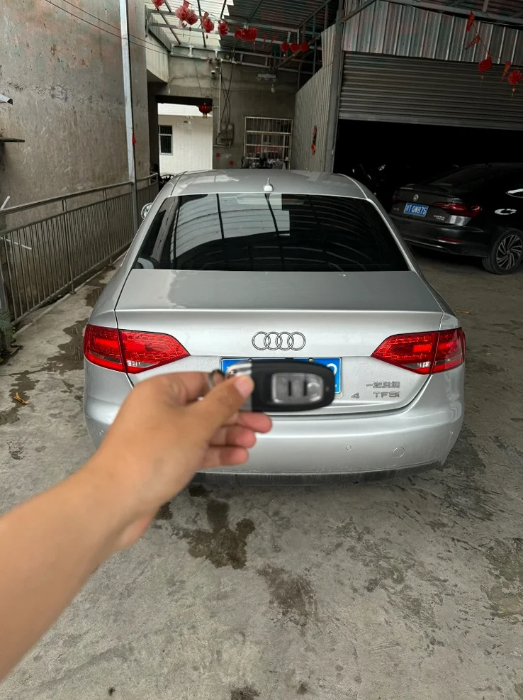 奥迪A4L 正面外观二