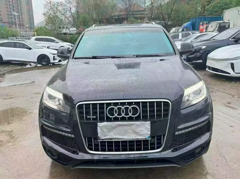 13年奥迪Q7 35 TFSI quattro运动型