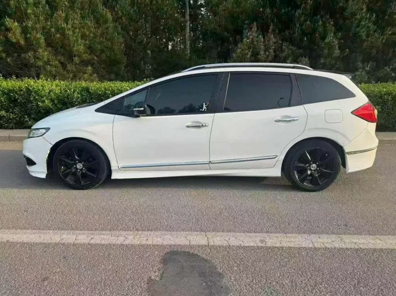 本田杰德 后面外观三