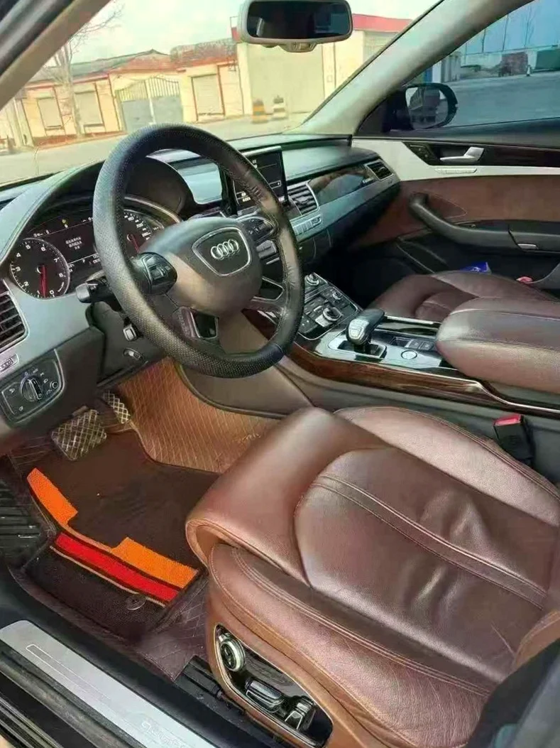 奥迪A8L 正面外观三