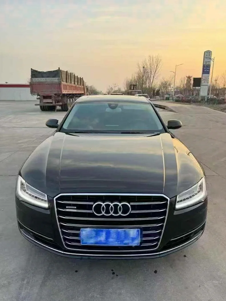 15年奥迪A8L 3.0T quattro四驱高配