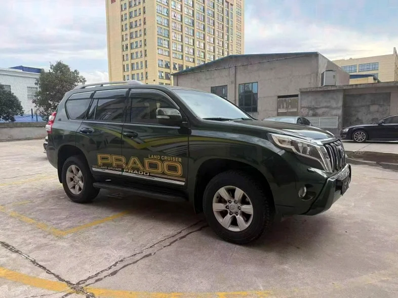 丰田普拉多 正面外观二