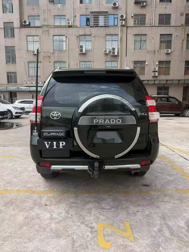 丰田普拉多 驾驶室