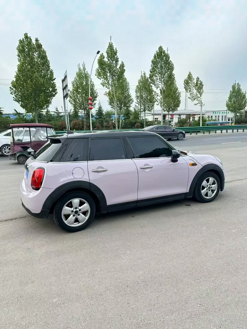 宝马迷你 内饰前排