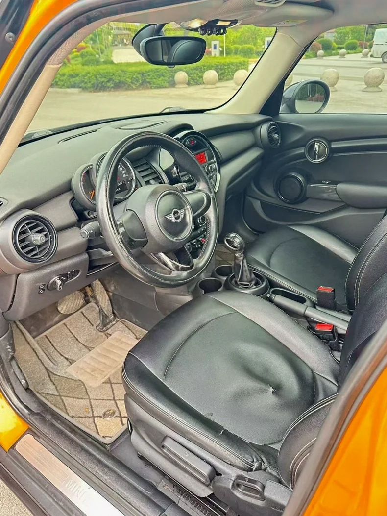 宝马迷你 后面外观三