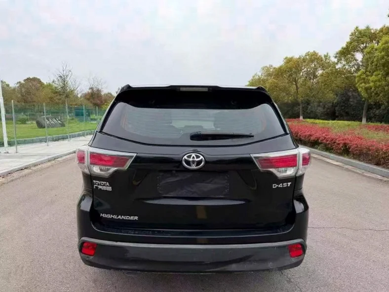 丰田汉兰达 内饰后排