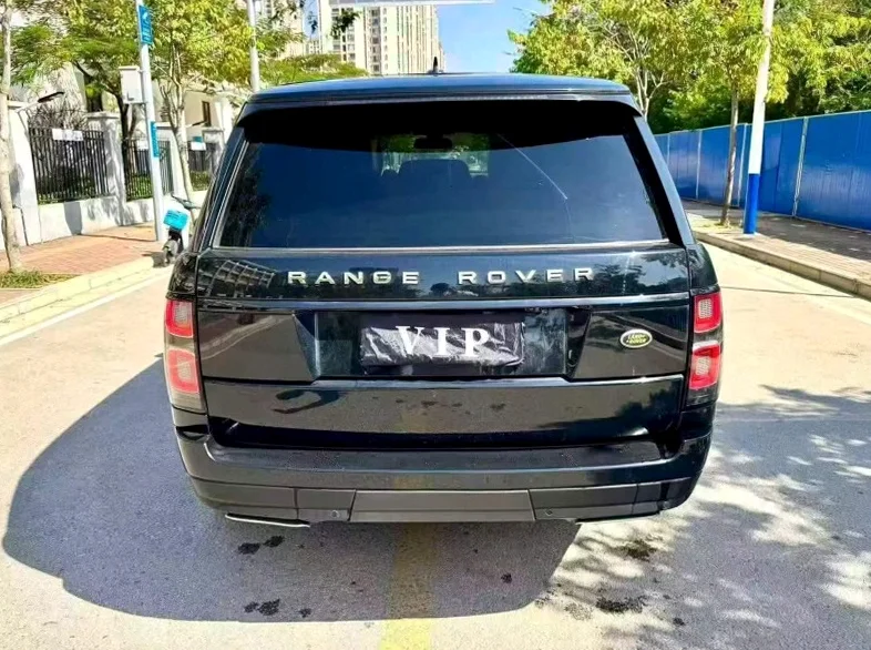 路虎揽胜行政 驾驶室