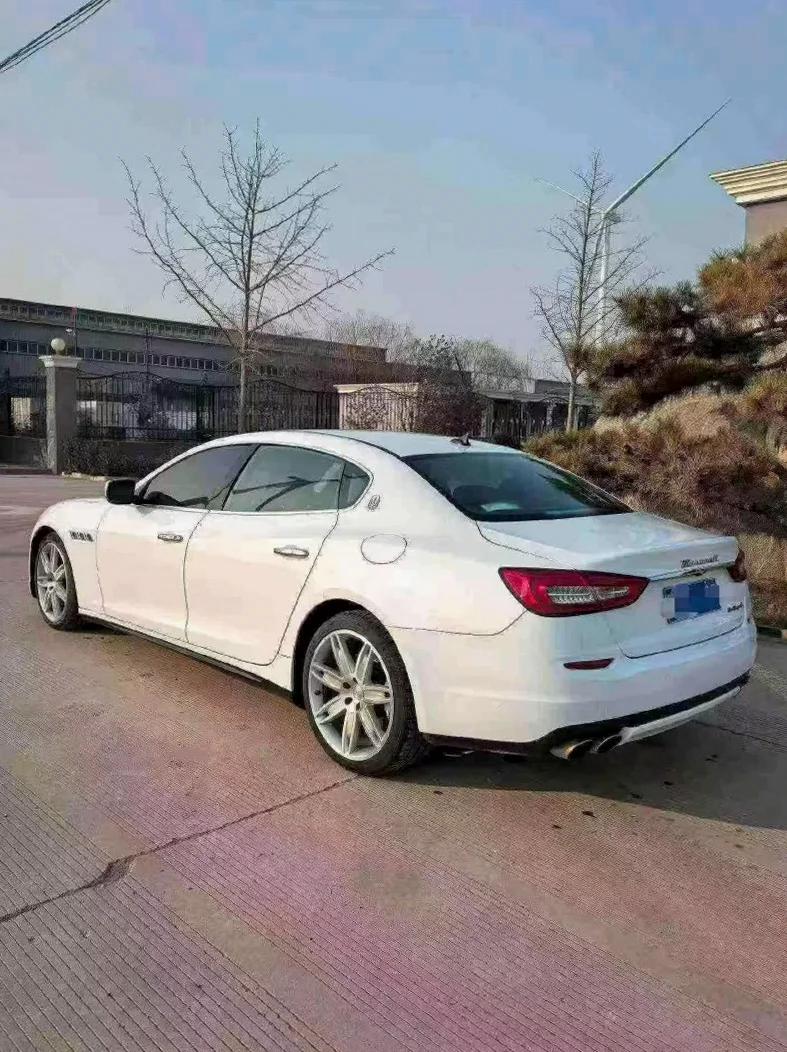 玛莎拉蒂总裁 后面外观三