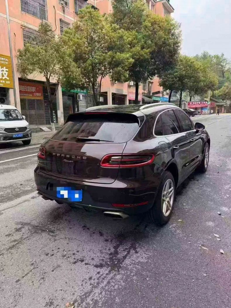 保时捷Macan 内饰前排