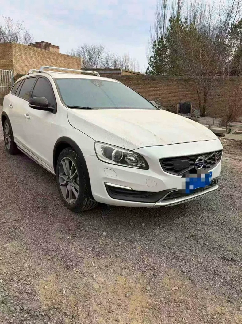 沃尔沃V60 正面外观二