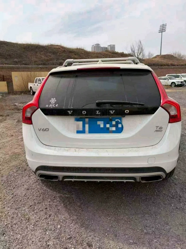 沃尔沃V60 内饰前排