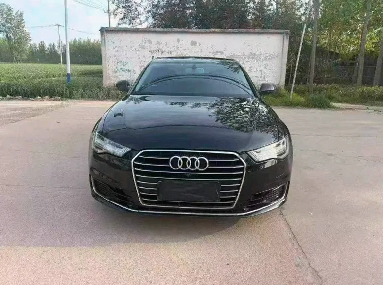 17年奥迪A8L 3.0T V6 四驱quattro