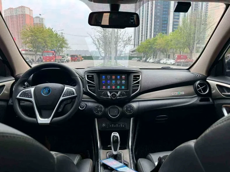 比亚迪宋 后面外观三