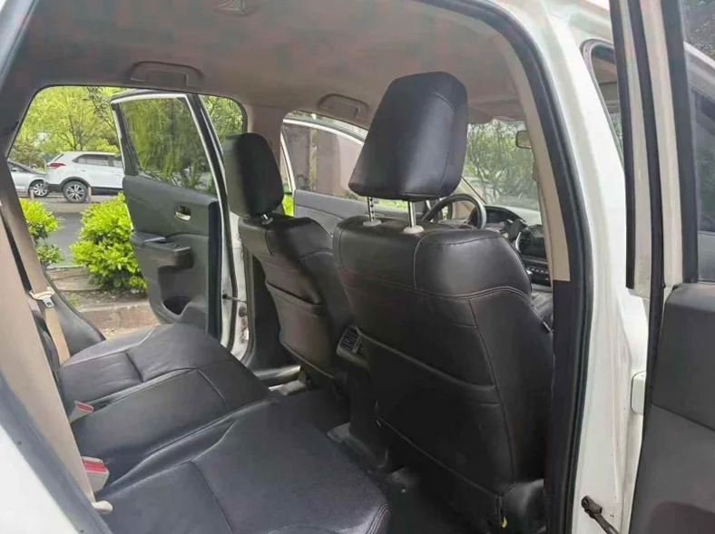 本田CRV 后面外观一