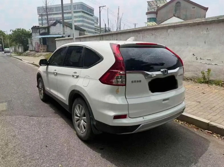 本田CRV 后面外观三