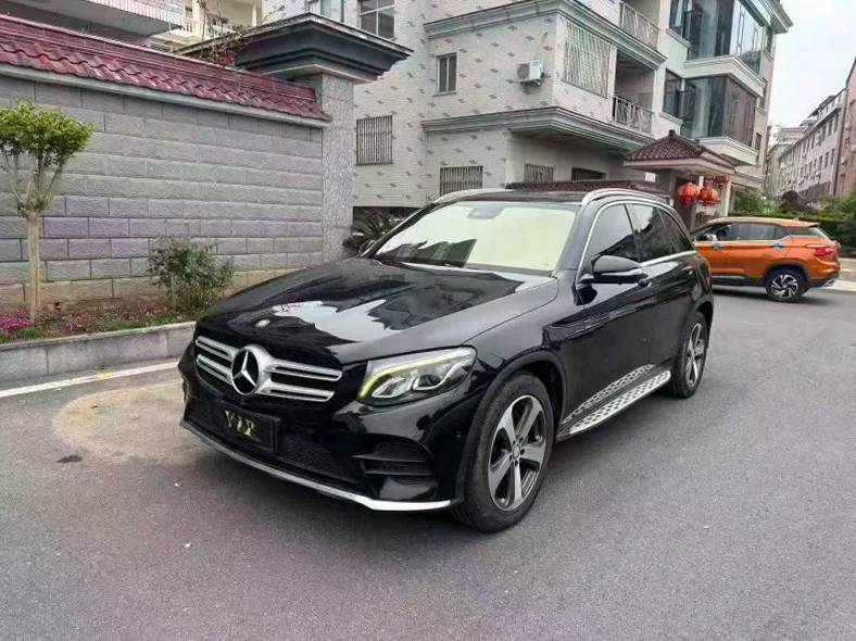 奔驰GLC 正面外观二