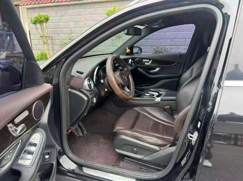 奔驰GLC 后面外观三