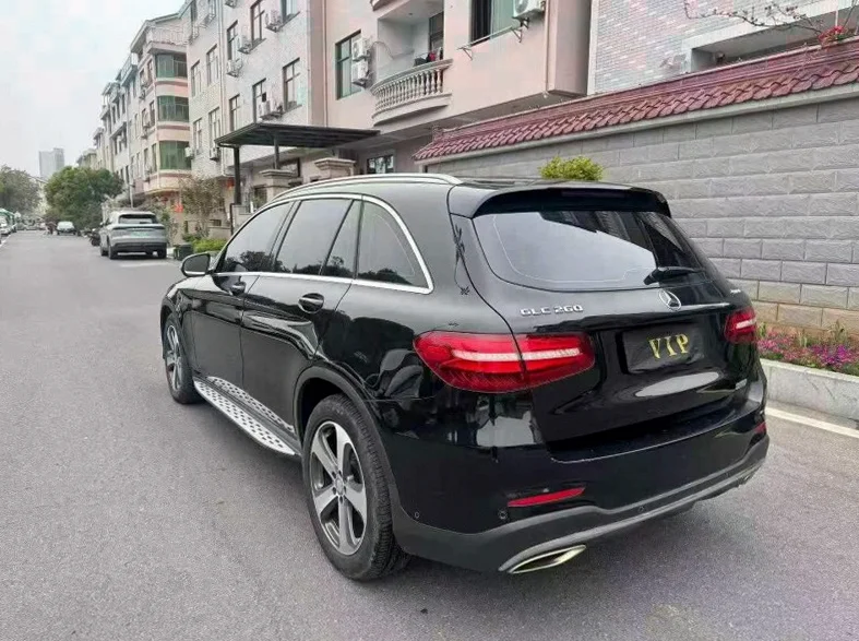 奔驰GLC 内饰后排