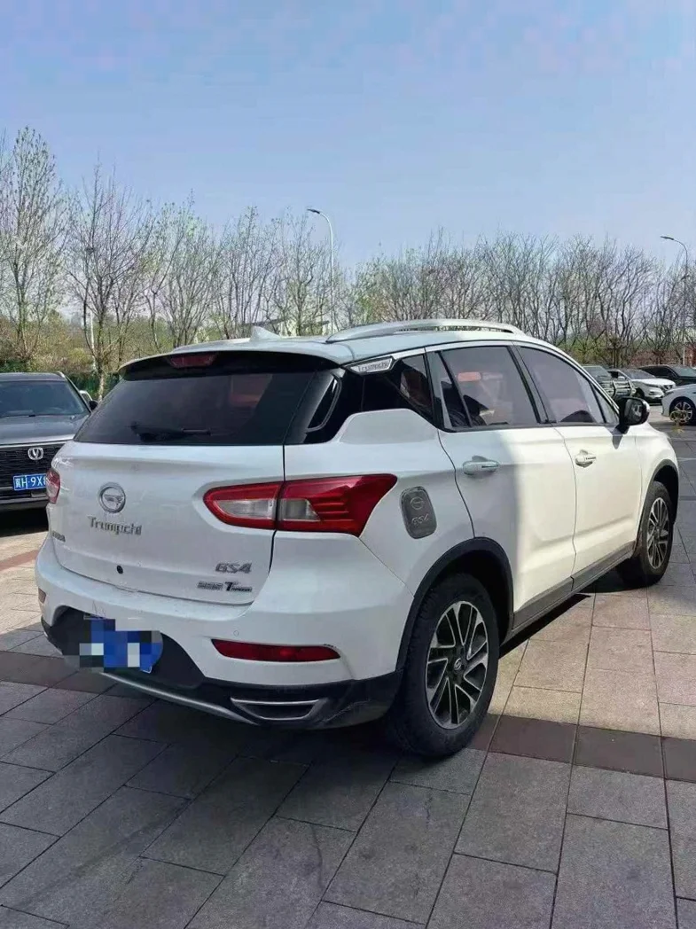 传祺GS4 内饰前排