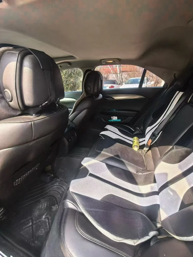 凯迪拉克ATS-L 后面外观一