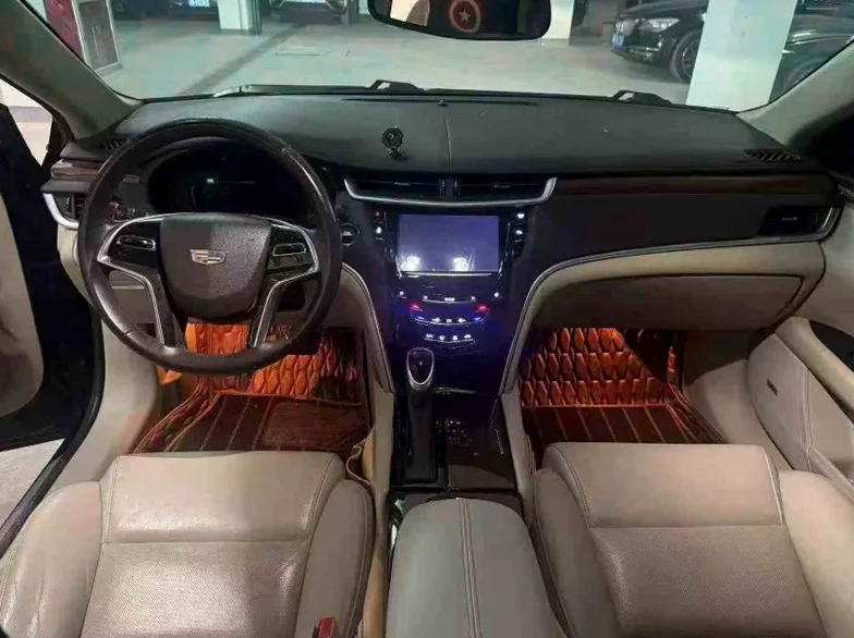 凯迪拉克XTS 后面外观一