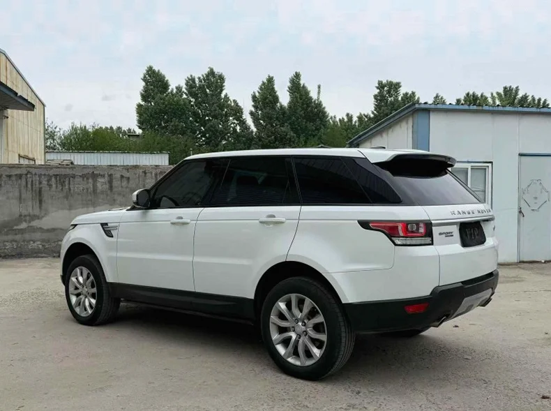 路虎揽胜运动 内饰后排