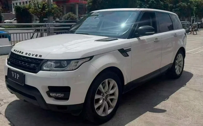 路虎揽胜运动 正面外观二