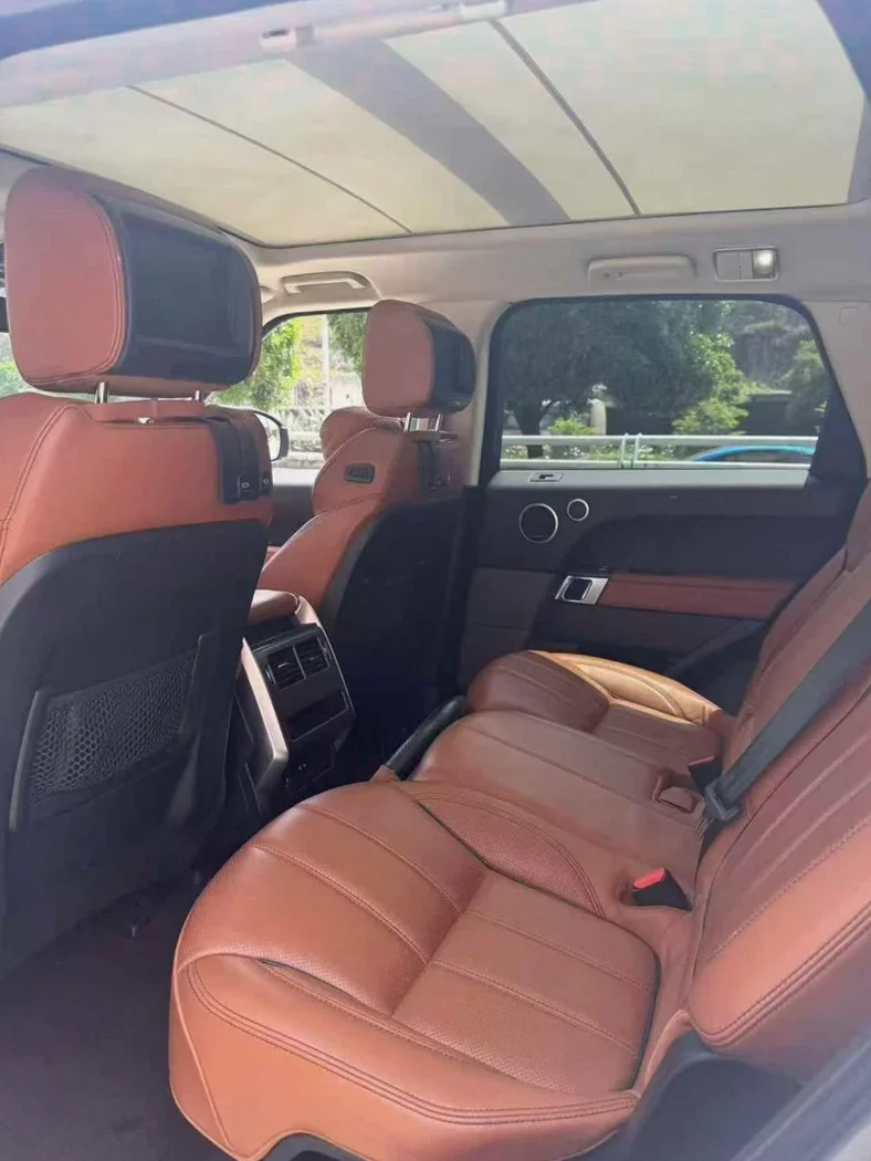 路虎揽胜运动 后面外观二