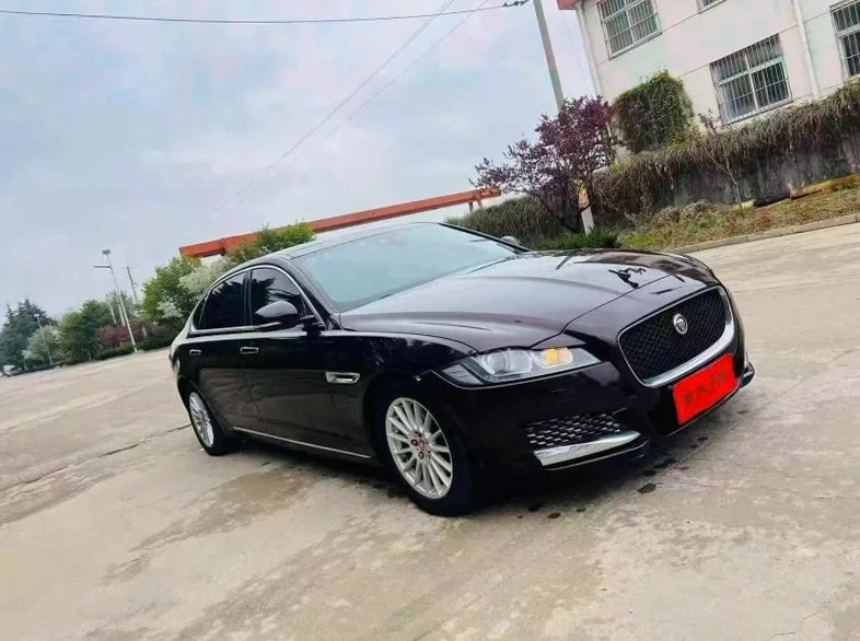 捷豹XFL 正面外观二