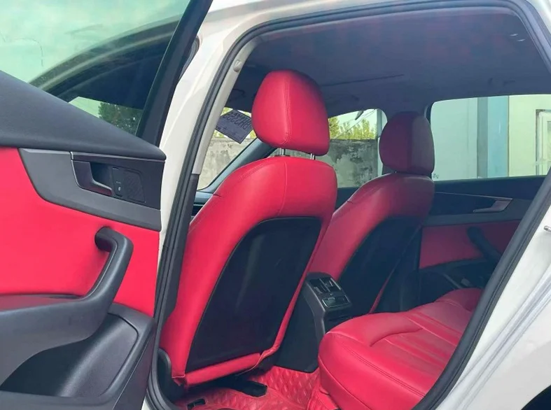 奥迪A4L 后面外观二