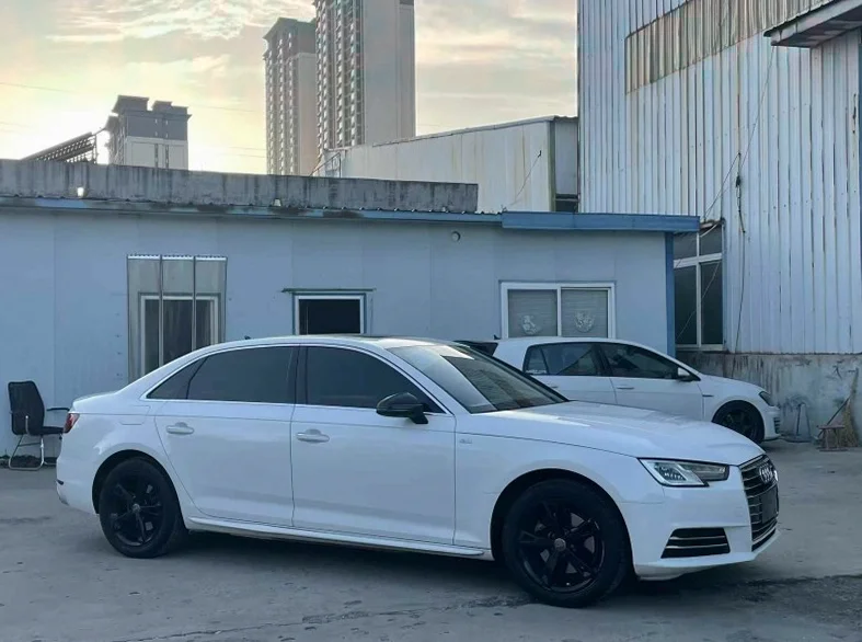 奥迪A4L 正面外观三