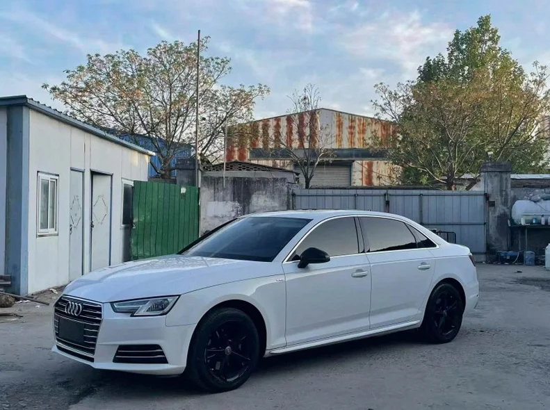 奥迪A4L 正面外观二