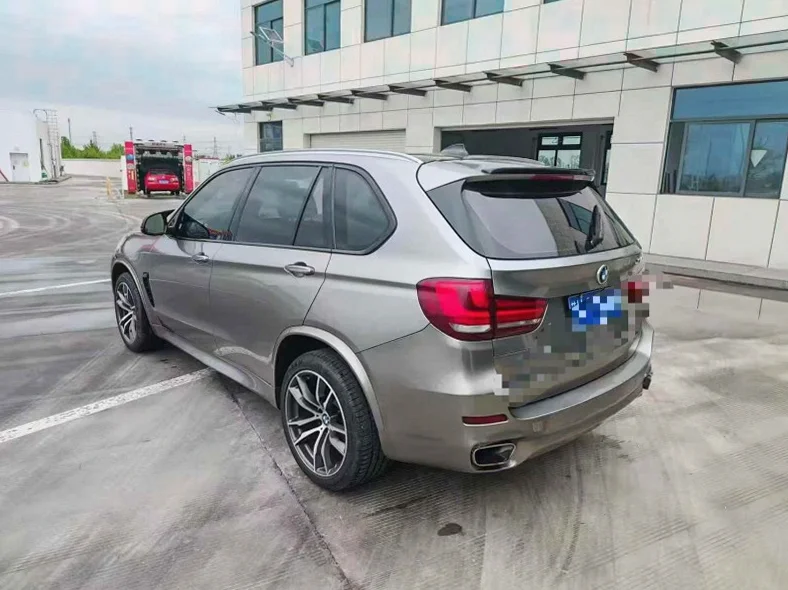 宝马X5 内饰前排