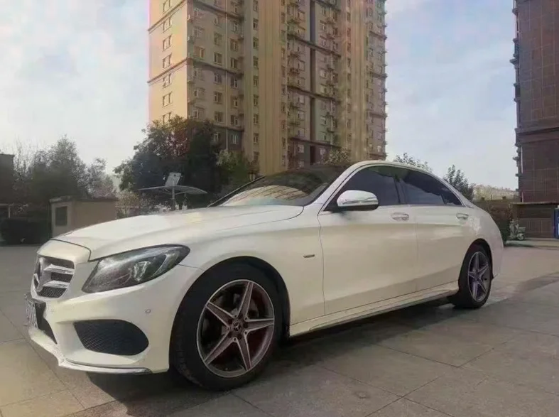 奔驰C 正面外观三