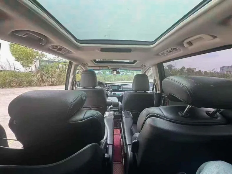 本田艾力绅 后面外观三