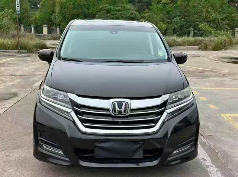 18年本田艾力绅2.4L自动至尊版顶配