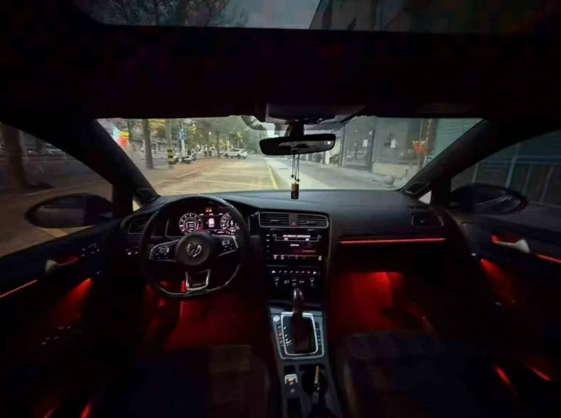 大众高尔夫 后面外观一